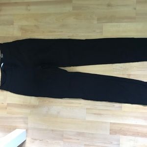 Black legging-like pants